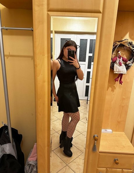 yaasemiin sexy nackten archiv