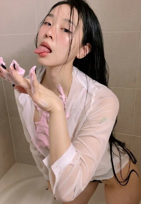 Ninibae nacktheit exklusive galerien