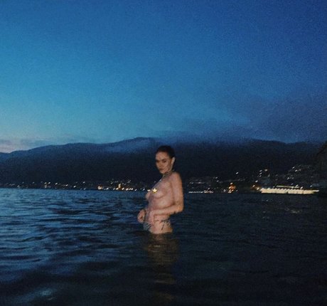 Taylor Upsahl schauspielerin nette bilder