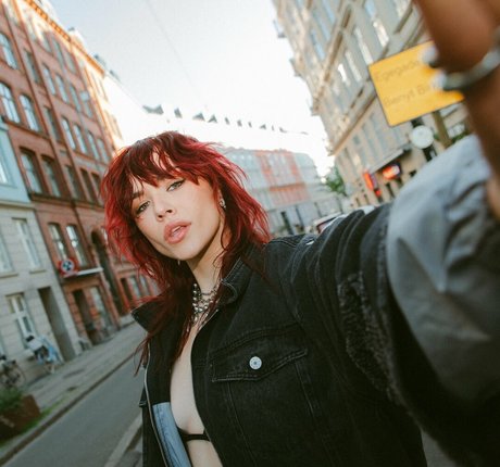 Taylor Upsahl exklusive top foto