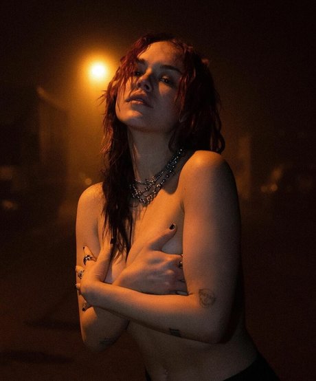 Taylor Upsahl nackt xxx foto