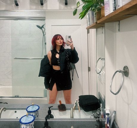 Taylor Upsahl heiße exklusive galerien