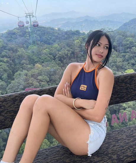 Gabby hua hübsche nacktheit bilder