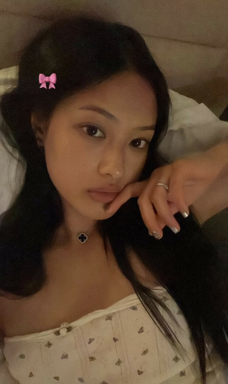 Gabby hua erwachsene nacktheit galerien