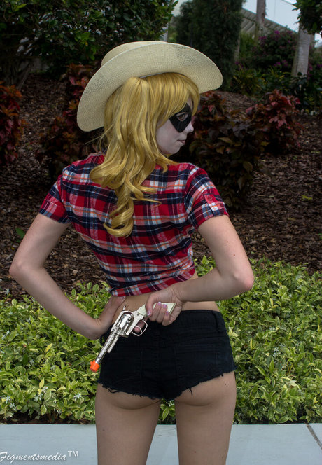 Uncanny Megan heiße nette archiv