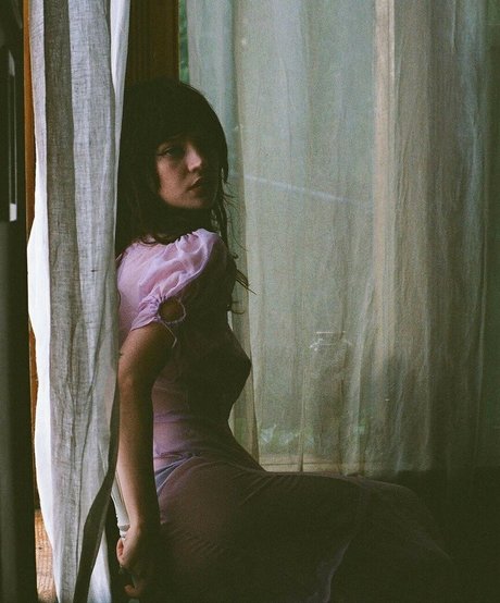 Sophie Thatcher sexy hd archiv