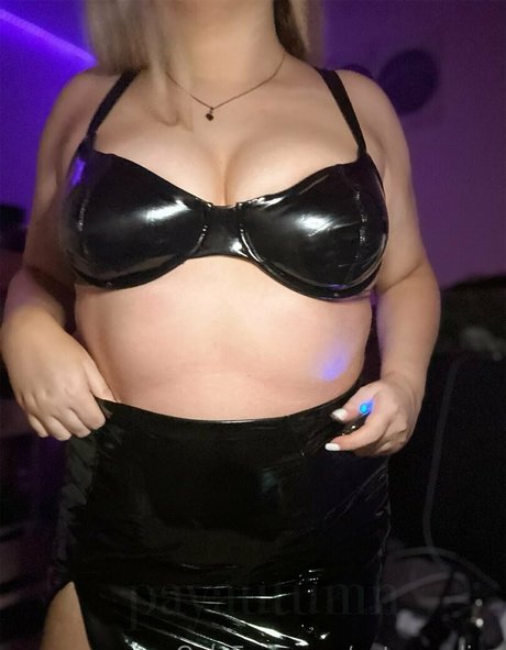 ebenholz falsche titten onlyfans sexy bild