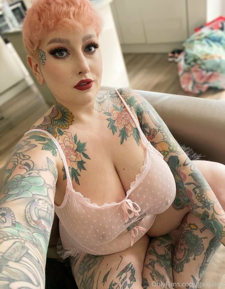 GaldaLou schauspielerin nackt bilder