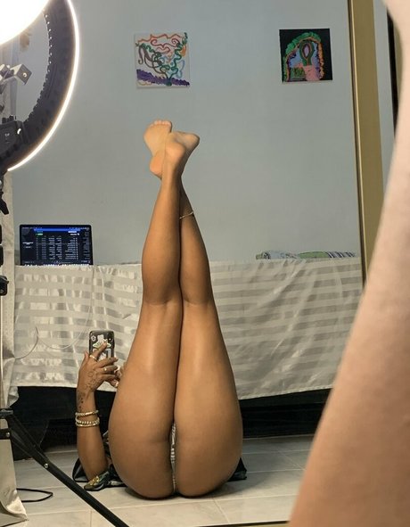 blonde asiatische onlyfans nackten foto