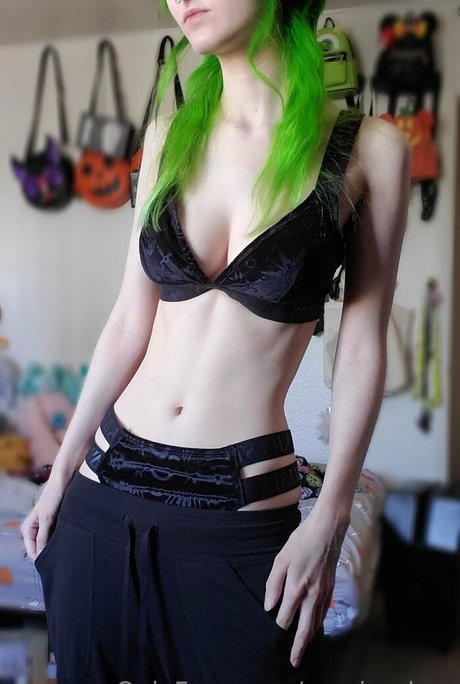 sourbunbun exklusive nacktheit galerie