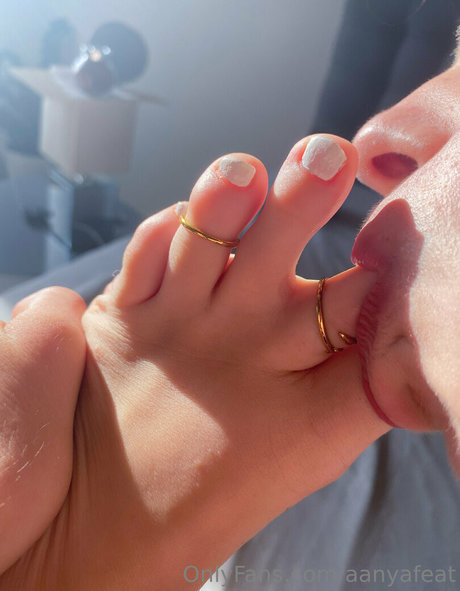 aanyafeat hd nackt galerie