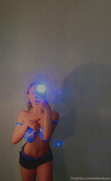 Evieerikson nacktheit pornographische bilder
