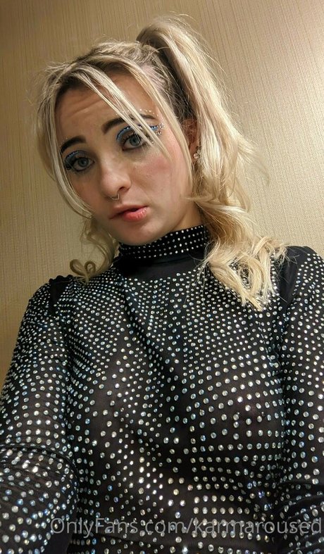 gothic-mädchen-onlyfans sexy top fotos