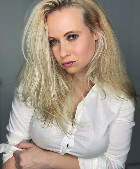 triefend nasse muschi onlyfans kostenlose schöne bild