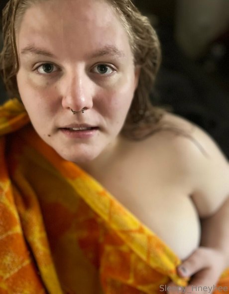 sleepy hneybee exklusive xxx bild