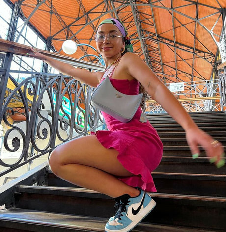 Ella Eyre kostenlose pornographische bilder