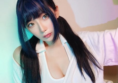 Kiyo Cosplay pornostar perfekte galerie