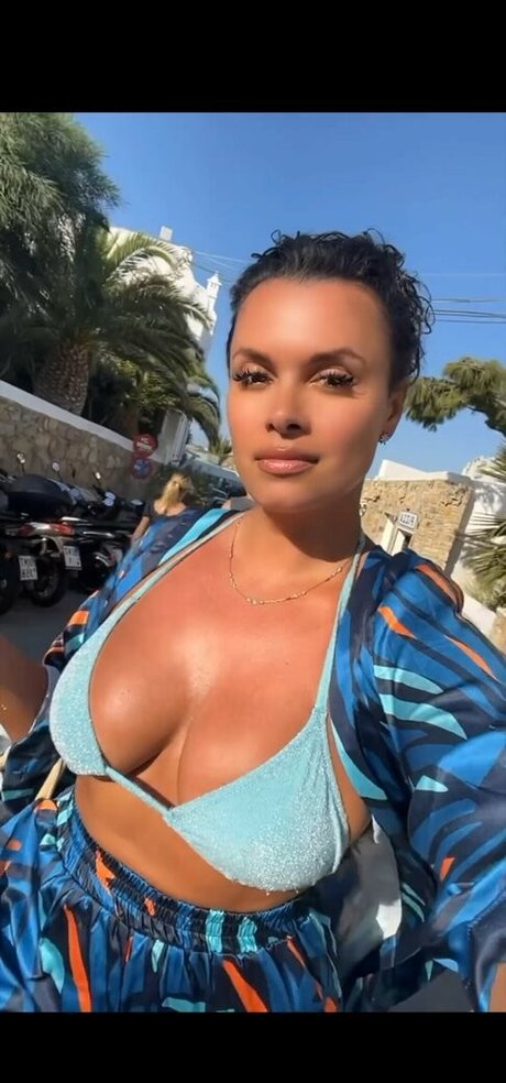 Joy Taylor Bilder