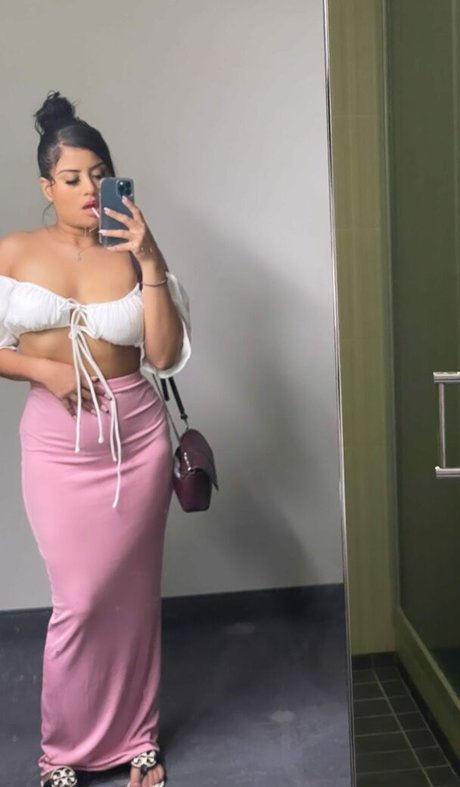 shegotdesiress perfekte nackten bild