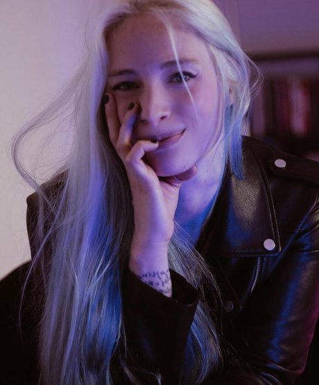 Giulia Henne heiße exklusive fotos