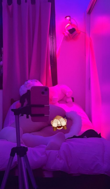 SoftBaby schauspielerin heiße foto