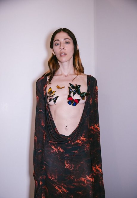 Caroline Polachek nackten bild