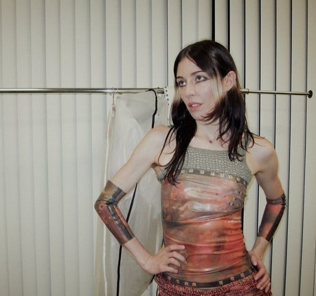 Caroline Polachek hübsche kunst galerie