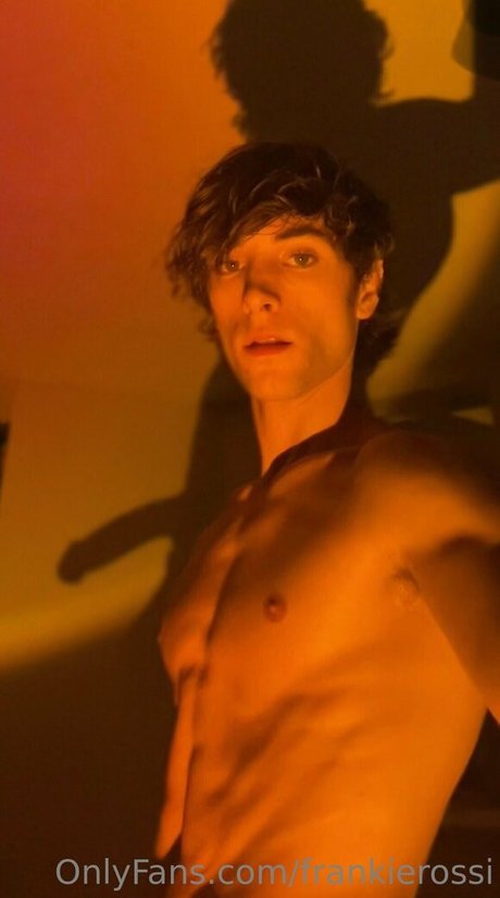 frankierossi nackt pornographische foto