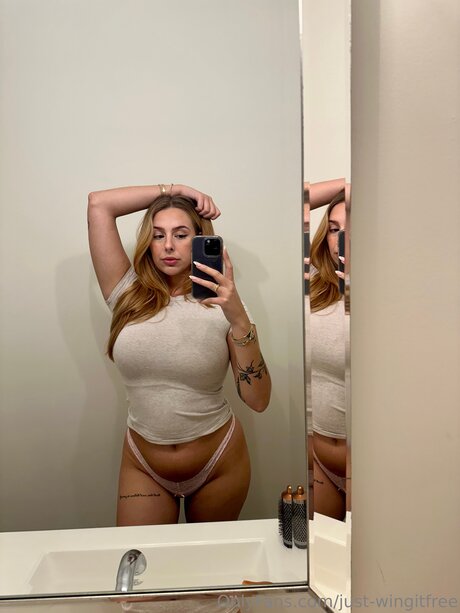 just wingitfree exklusive nackte bilder