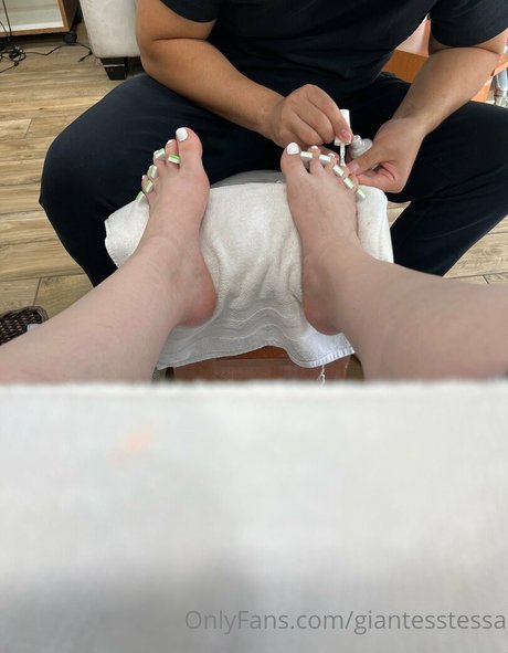 giantesstessa freie erwachsene foto