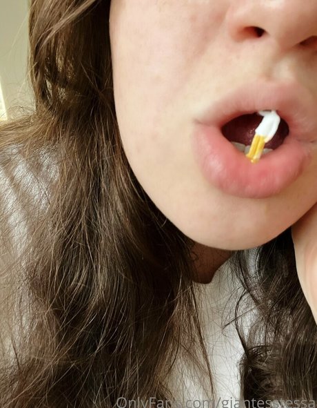 giantesstessa heiße pornographische bild