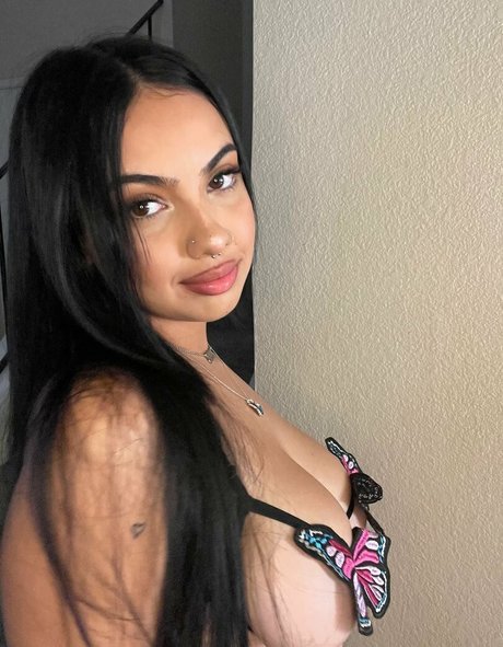 blonde asiatische onlyfans perfekte heiße fotos