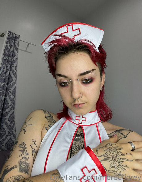 more00grey porno pornostar foto