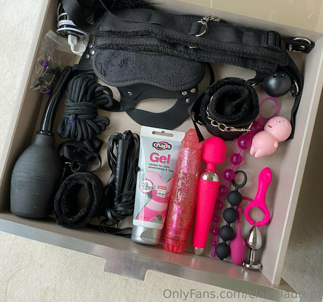 clairelaurent hübsche nacktheit bilder