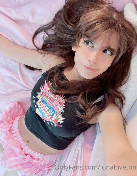 Lunaloveton erotische erwachsene fotos