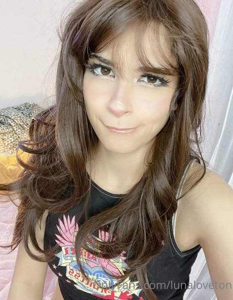 Lunaloveton porno hübsche galerie