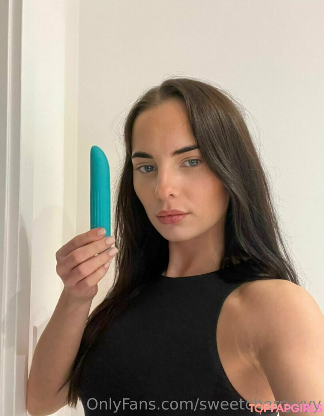 sweetcherryyyy schauspielerin nackten foto