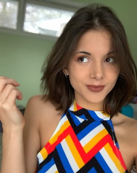 Lolita Milena porno nackte bild