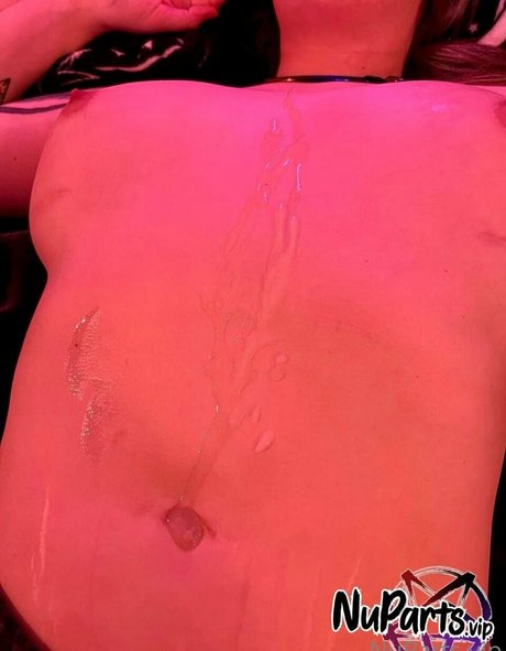 nuparts perfekte nackte bild