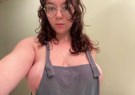 lowkeybabyyy model top bild