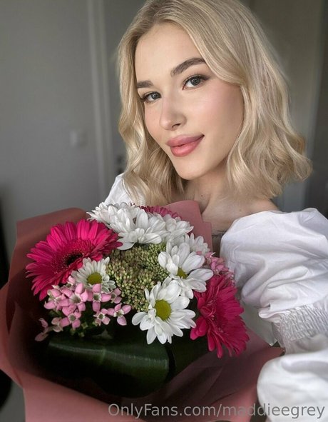 Maddie Grey top pornographische galerien