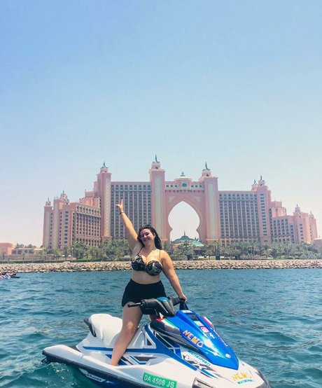 Rebecca Shortt top schöne foto