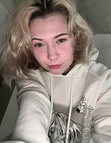 titten-selfie onlyfans nacktheit pornografische fotos