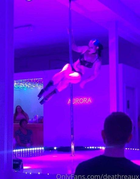 deathreaux xxx pornographische foto