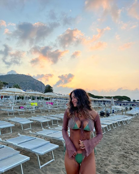 Monika Mancini model sex bild