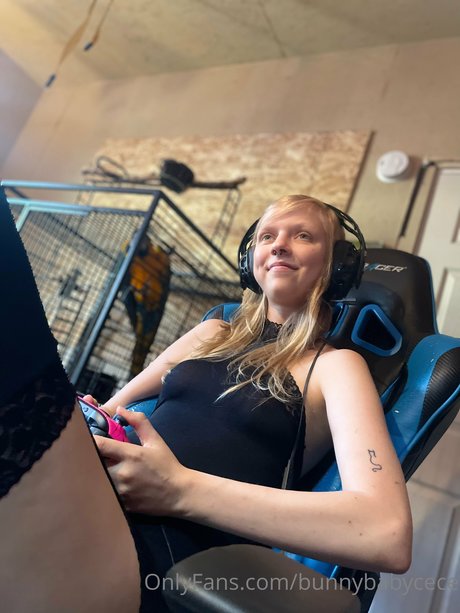 Bunnybabycece hübsche sexy archiv