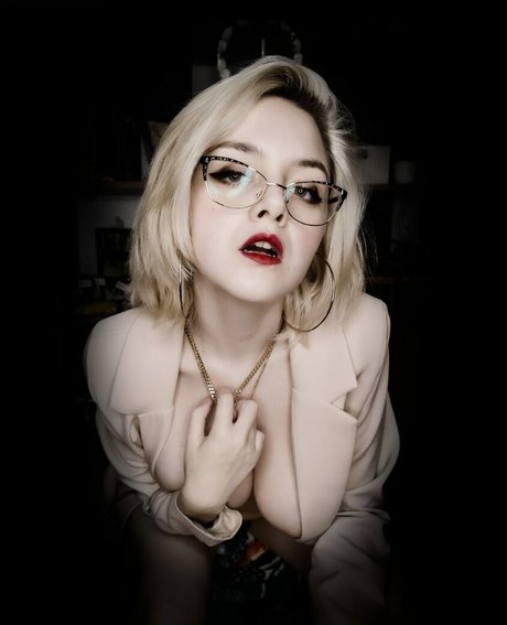 Velvetnight model porno bild