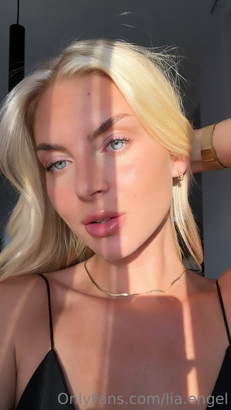 milf brille onlyfans kostenlose nette foto