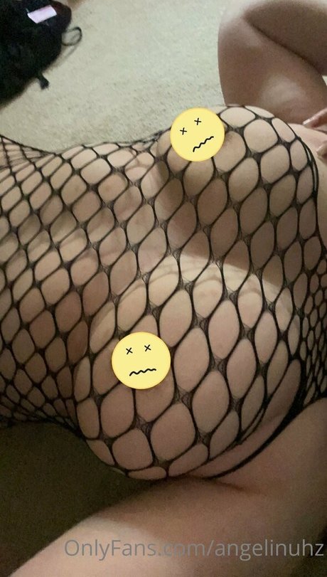 Angelinuhz erwachsene schöne foto