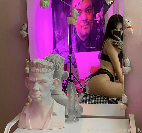 Your Waifu heiße schöne bilder